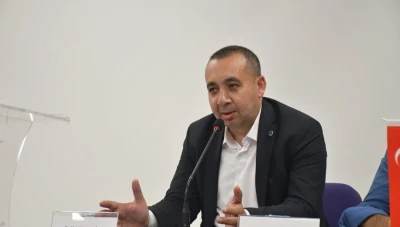 ترحيل الناشط طه الغازي وتوقيف الصحفي غسان ياسين في تركيا: تطورات مثيرة للقلق بحق سوريين بارزين