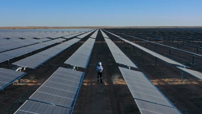 السعودية تبدأ تقليص اعتمادها على النفط في توليد الكهرباء وفق خطة طاقة مستدامة حتى عام 2030