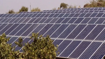 وزير الكهرباء يرفض استخدام مجموعات التوليد الصغيرة ويدعو للانتقال إلى الطاقات المتجددة