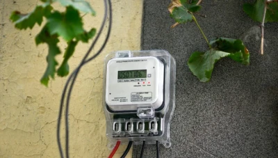 نقص العدادات يفرض فاتورة كهرباء تقديرية على المشتركين الجدد في سوريا