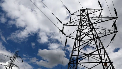 الكهـرباء في سوريا بعد سـقوط النـظام: آمـال بتحـسن تصـطدم بواقـع مـتدهـور وتـقـنين قـياسـي