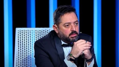 تصريحات ساخرة لأنس فخري... صراحتي تكهرب الكثيرين