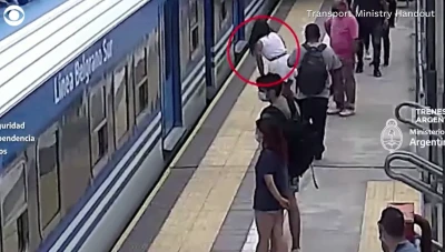 مقطع فيديو يحـ.ـبس الأنفاس.. فقدت توازنها وسقـ.ـطت على سكة حديد للقطارات ونجت!