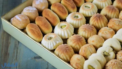 الحلويات تحلق مع اقتراب عيد الفطر