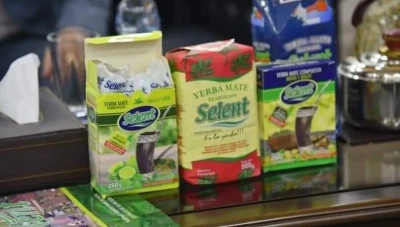 المتة على طاولة اجتماع الوزير سالم مع سفير البارغواي في لبنان