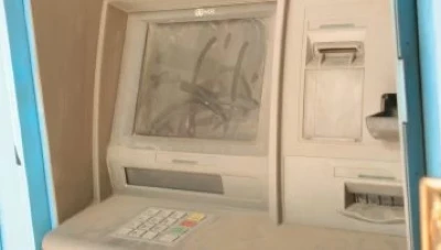 العقاري يبتكر طريقة جديدة للحفاظ على الكابل المغذي لصرافات الحديقة ..!!