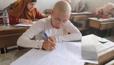 طالبة سورية تتحدى السـ.ـرطان وتقدم امتحانها بإرادة قوية