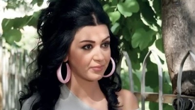 ممثلة سورية تحدث ضجـ.ـة بحديثها عن ليلة دخلتها