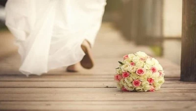 اعلامية تهرب من عريسها يوم زفافها