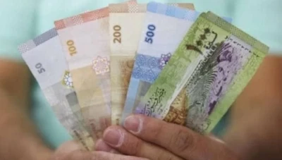 عودة انخفاض سعر صرف الليرة السورية عند افتتاح يوم الاربعاء