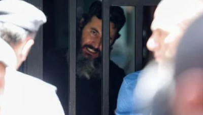 مسـ.ـلح يقتـ.ـحم بنكاً لاستعادة أمواله