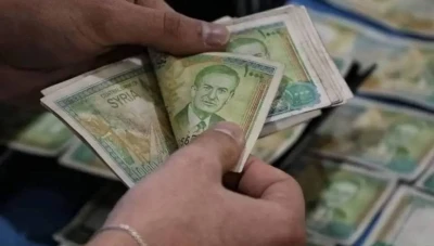 انخفاض متواصل تسجله الليرة السورية عند افتتاح يوم الثلاثاء