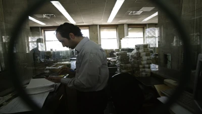 تضاعف كبير برواتب الموظفين في سوريا