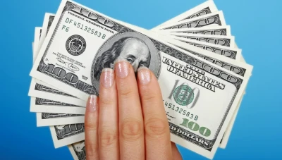 سعر صرف الليرة السورية عند افتتاح يوم الأحد