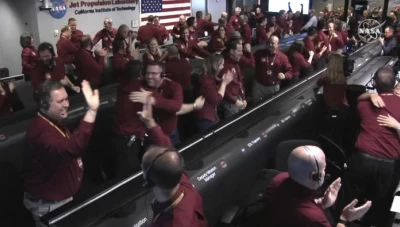 "إنسايت" يهبط على المريخ بعد رحلة استغرقت 7 شهور بالفضاء