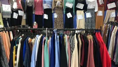أسعار ملابس العيد ترتفع بنسبة 100% مقارنة بالعام الماضي