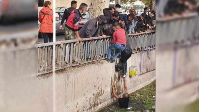 سقـوط شاب كفيـف في نهر دمشق يثـ.ـير غضـ.ـب السكان بسبـب إهـمال البنـية التـحتية