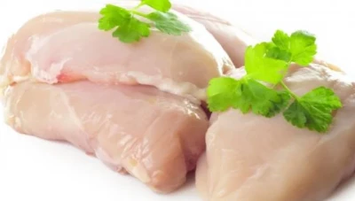 لتخزين المواطنين وزيادة الطلب..ارتفاع أسعار الفروج والبيض