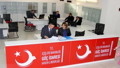 إسطنبول تدعو السوريين حاملي الكمليك لتحديث بيانتاتهم