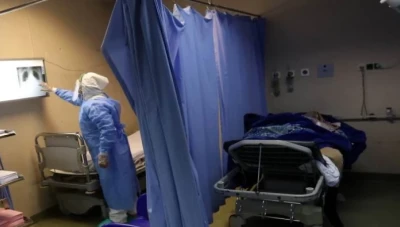 أطباء دمشق يرفعون أجورهم 5 أضعاف والمواطن إلنا الله