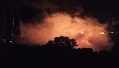 حرائق في مخيم للاجئين بجزيرة ساموس اليونانية