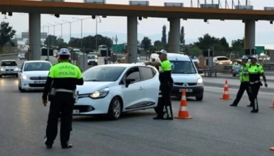 مخالفة 108 ليرة للذين يقطعون الشوارع ومعابر المشاة دون التقيد بالإشارات الضوئية