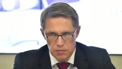 وزير الصحة الروسي : الطلب الخارجي على اللقاح كبير لكننا نلبي الداخلي أولا