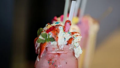 بفضل "ميلك شيك"...مطعم في جنوب أفريقيا ينضم لموسوعة غينيس...صور