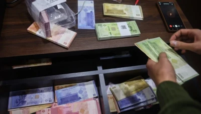 سعر صرف الليرة السورية عند افتتاح يوم الثلاثاء