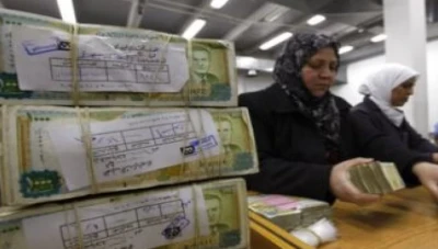 الليرة السورية تقترب من حاجز الألف امام الدولار 11/1/2020