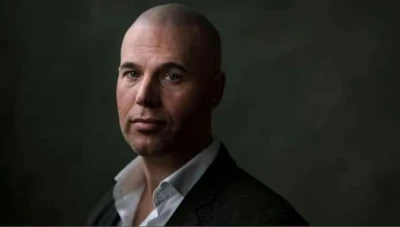 يميني هولندي يعتنق الإسلام بعدما كان مناهضا له