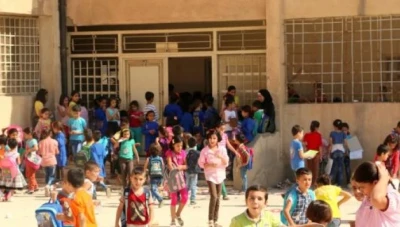 “التربية” تكافح التدخين والمكياج في المدارس بـ “الحوار”!