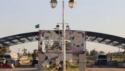 شاحنات وسيارات عالقة.. إغلاق منفذ جابر الحدودي بين الأردن وسوريا