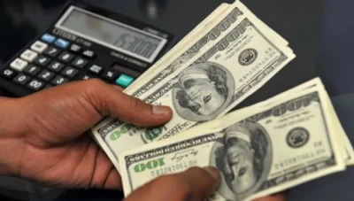 مصادر في سوق القطع: السعر المرتفع للدولار وهمي.. ومن اشترى فقد خسر