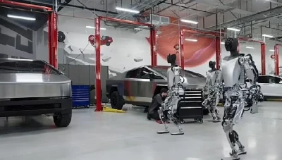 إيلون ماسك يرد على التقارير الإعلامية حول حادث روبوت في مصنع تسلا