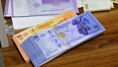 تحسّن ملحوظ في سعر صرف الليرة السورية عند الإغلاق