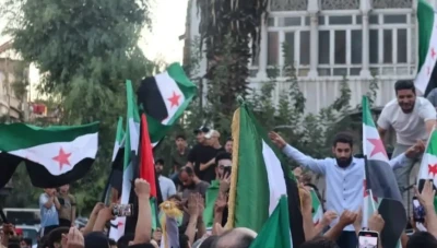 استقالة نائبة رئيس الجالية السورية بفرنسا احتجاجاً على "تفرد فكري وصمت عن الانتهاكات"