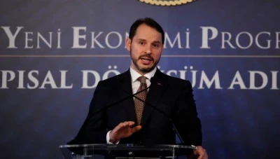 وزير المالية: الليرة التركية  ' تبدو تنافسية '  عند 5.7-5.9 مقابل الدولار