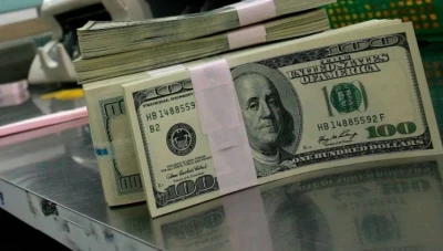 الليرة تتهاوى وتسجل أدنى سعرٍ لها مقابل الدوﻻر