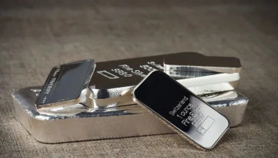 الفضة تتفوّق على النفط وتخطف صدارة أسواق 2025