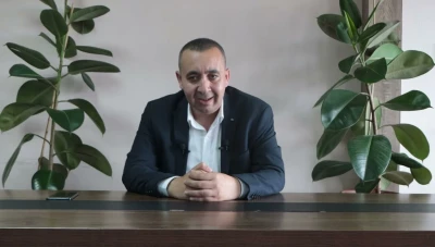 الناشـط الحقـوقي طه الغازي ينتـقـد حـاد.ثـة الجامع الأموي وتـجـاهل قضـايا الشعب السوري