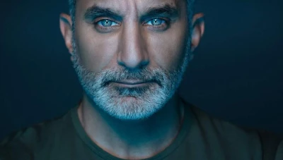 باسم يوسف يـرد على الانتـقـادات بشأن مشاركته في "Arabs Got Talent