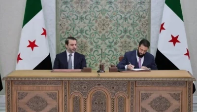 حدث تاريخي جديد في سوريا! الرئيس أحمد الشرع يوقّع على مسودة الإعلان الدستوري