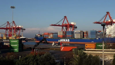 تـوتـرات البحر الأحمر تـرفـع تكـاليف الشـحن وأسـعار المـواد الغـذائية في سوريا