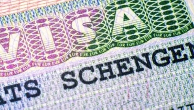 الاتحاد الأوروبي يخفف قيود تأشيرة "شنغن" للمواطنين الأتراك تدريجياً