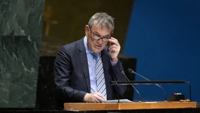 مفوض أونروا يحذر: مستقبل مئات الآلاف من اللاجئين الفلسطينيين في سوريا مهدد بالتوقف الكامل للخدمات
