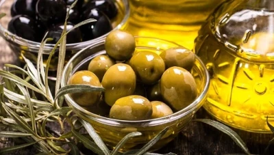 اتحاد الفلاحين مسـتعد لتأمـين زيت الزيتون بالتقـسيط للقـطاع العام بأسعار مسـتقرة