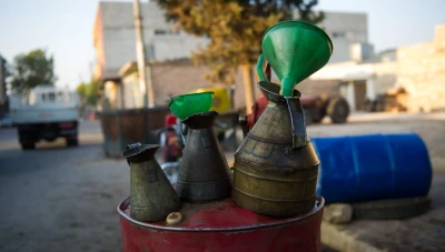 خفض أسعار المواد البترولية في سوريا مع تحسن الليرة