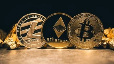 انخفاض كبير في العملات المشفرة مع تراجع الأسواق الأمريكية