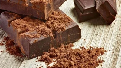 ابتكار سويسري: إنتاج شوكولاتة مستدامة باستخدام ثمرة الكاكاو بالكامل